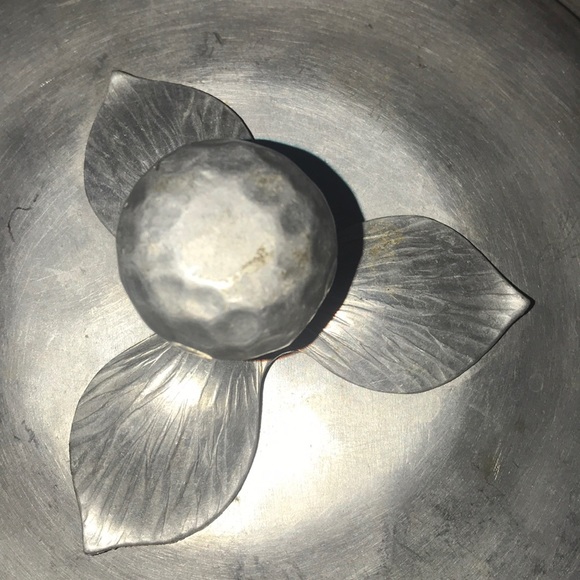 Hand Forged Everlast Metal pot with lid - Picture 7 of 14